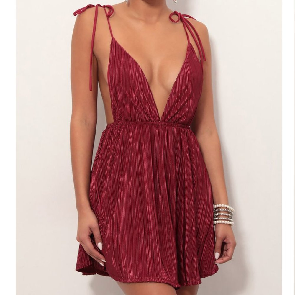 Lucy In The Sky Skye Shoulder Tie Dress in Merlot - size small